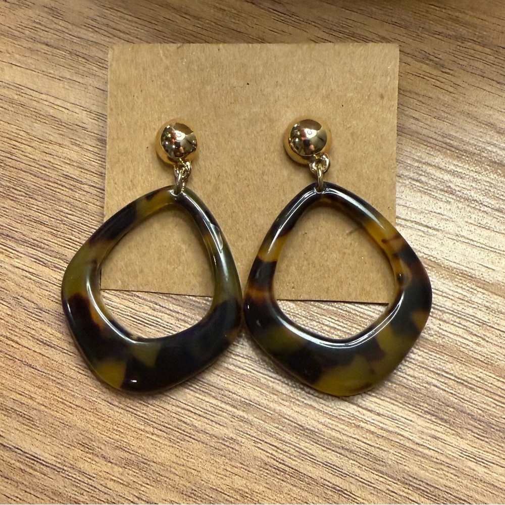 Tortoise Shell Drop Earrings